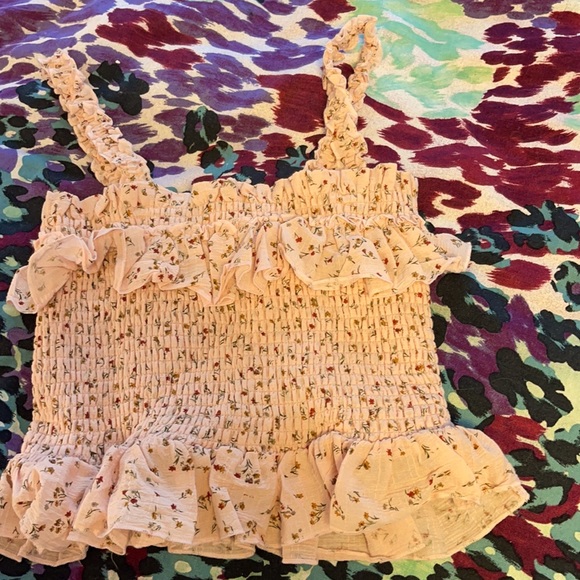 Pink tank - Picture 1 of 2